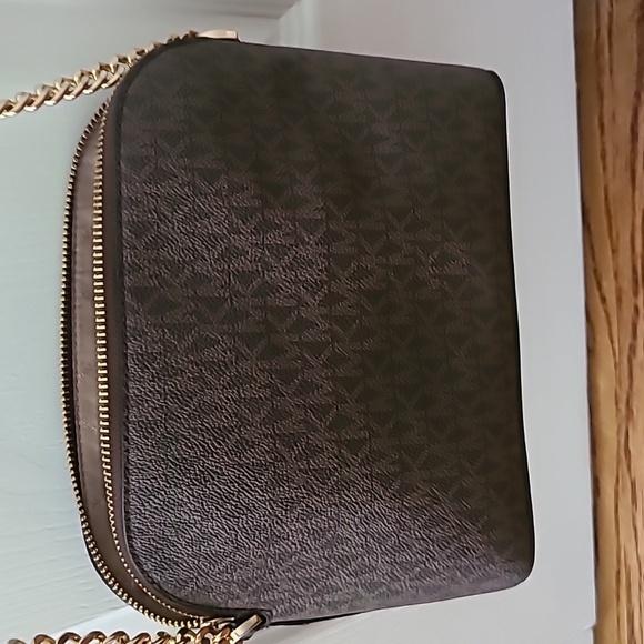 MICHAEL Michael Kors Dome Shaped Crossbody - Picture 3 of 9